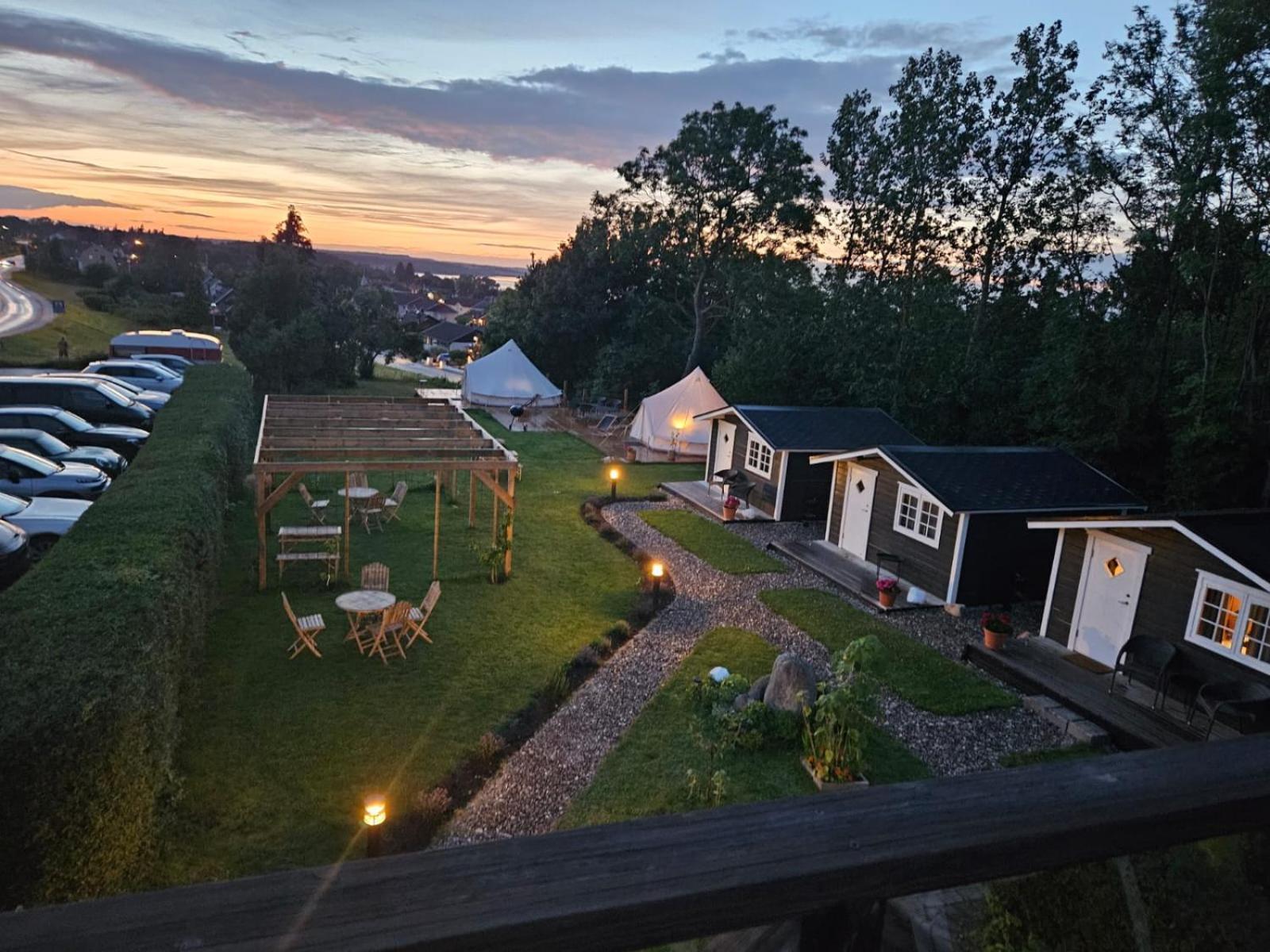 Kaptenshuset Hotell Kivik Exterior photo